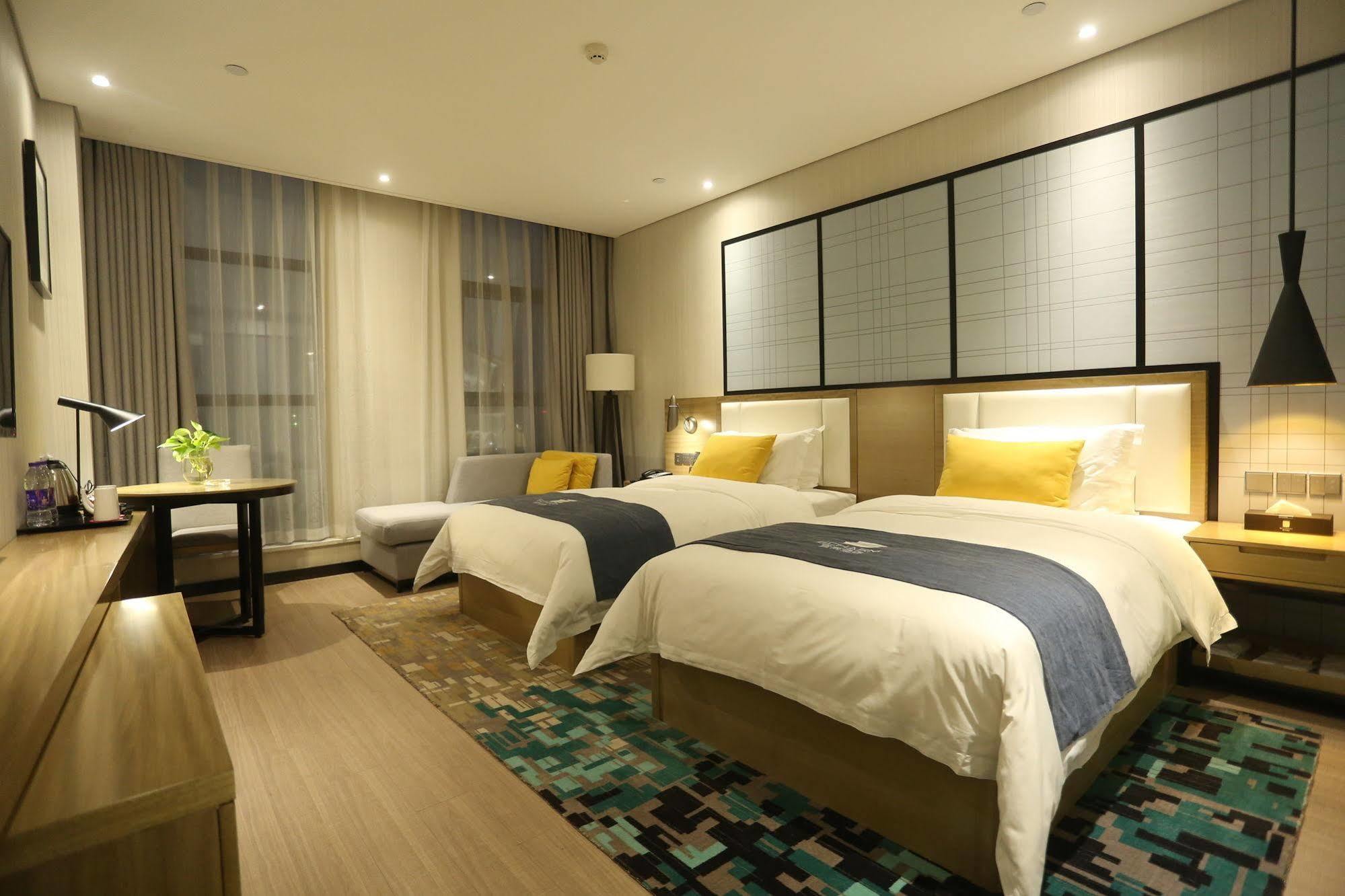 Echarm Hotel Zhengzhou High Tech Zone ภายนอก รูปภาพ