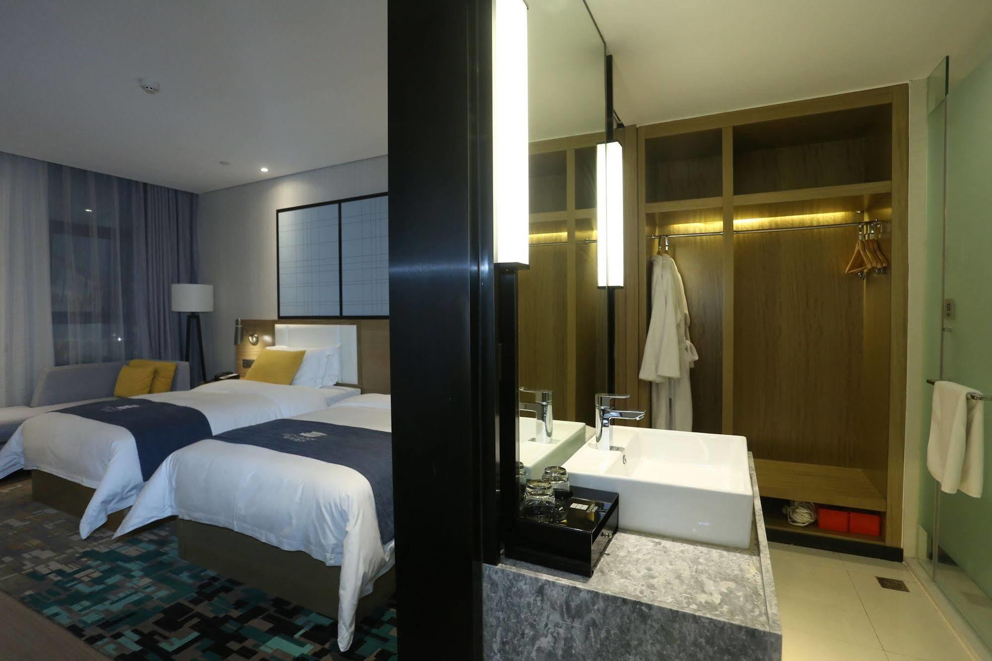Echarm Hotel Zhengzhou High Tech Zone ภายนอก รูปภาพ