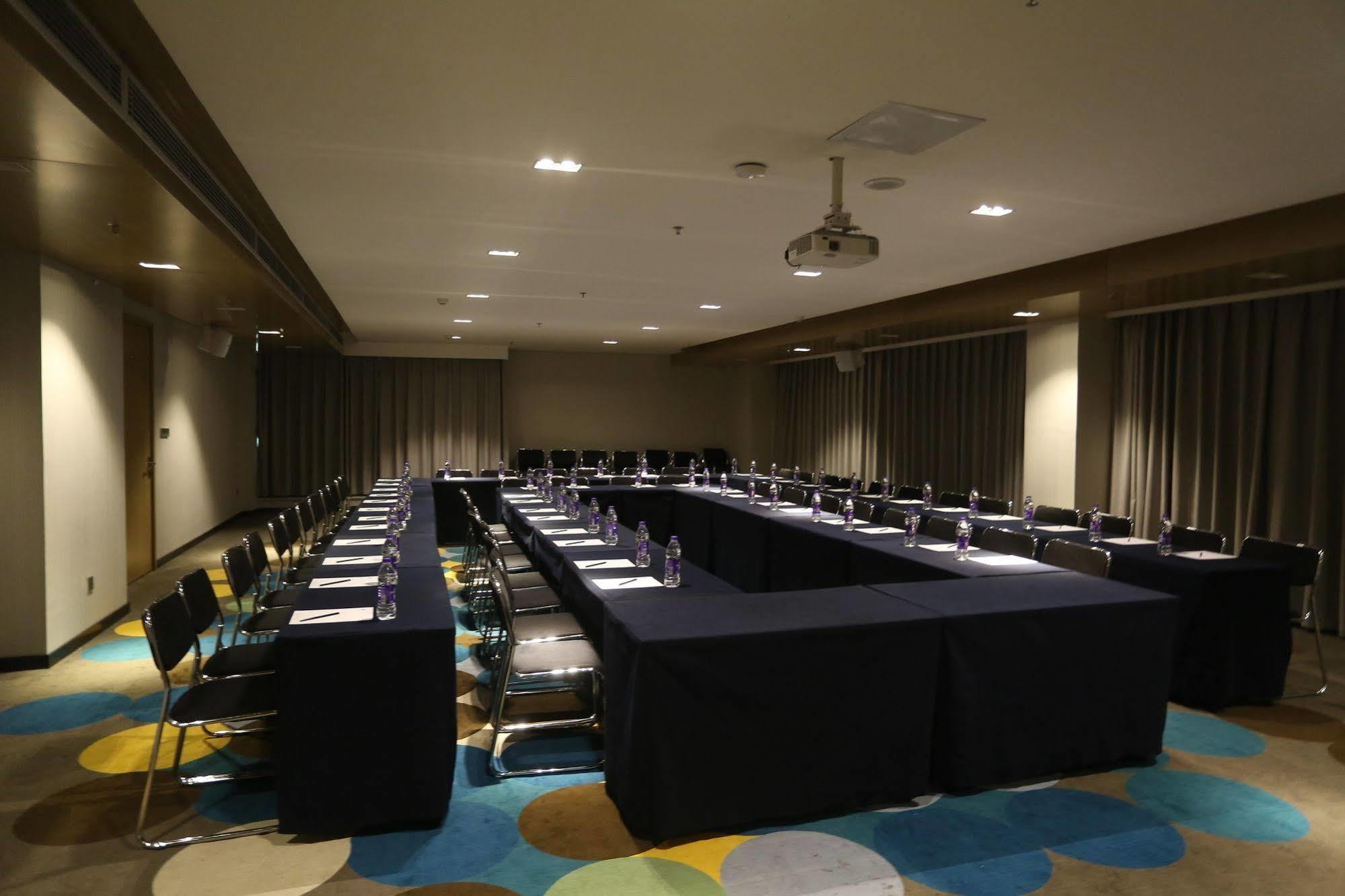Echarm Hotel Zhengzhou High Tech Zone ภายนอก รูปภาพ